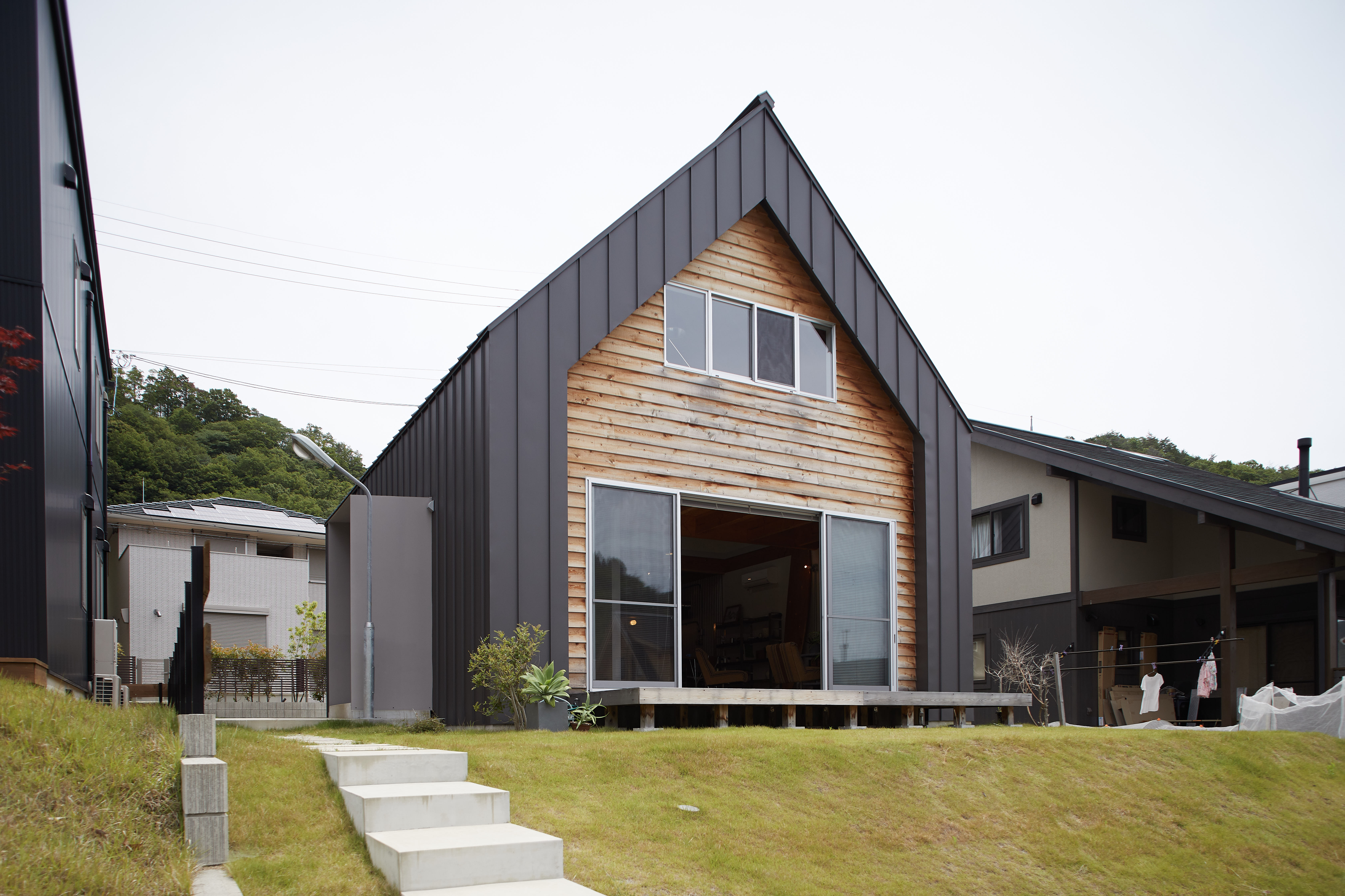 Tin House 写真